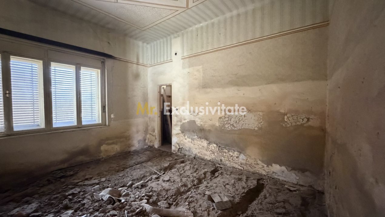 Casă de renovat cu teren 557 mp, central Str. Gh. Barițiu - Carei - Poză 12