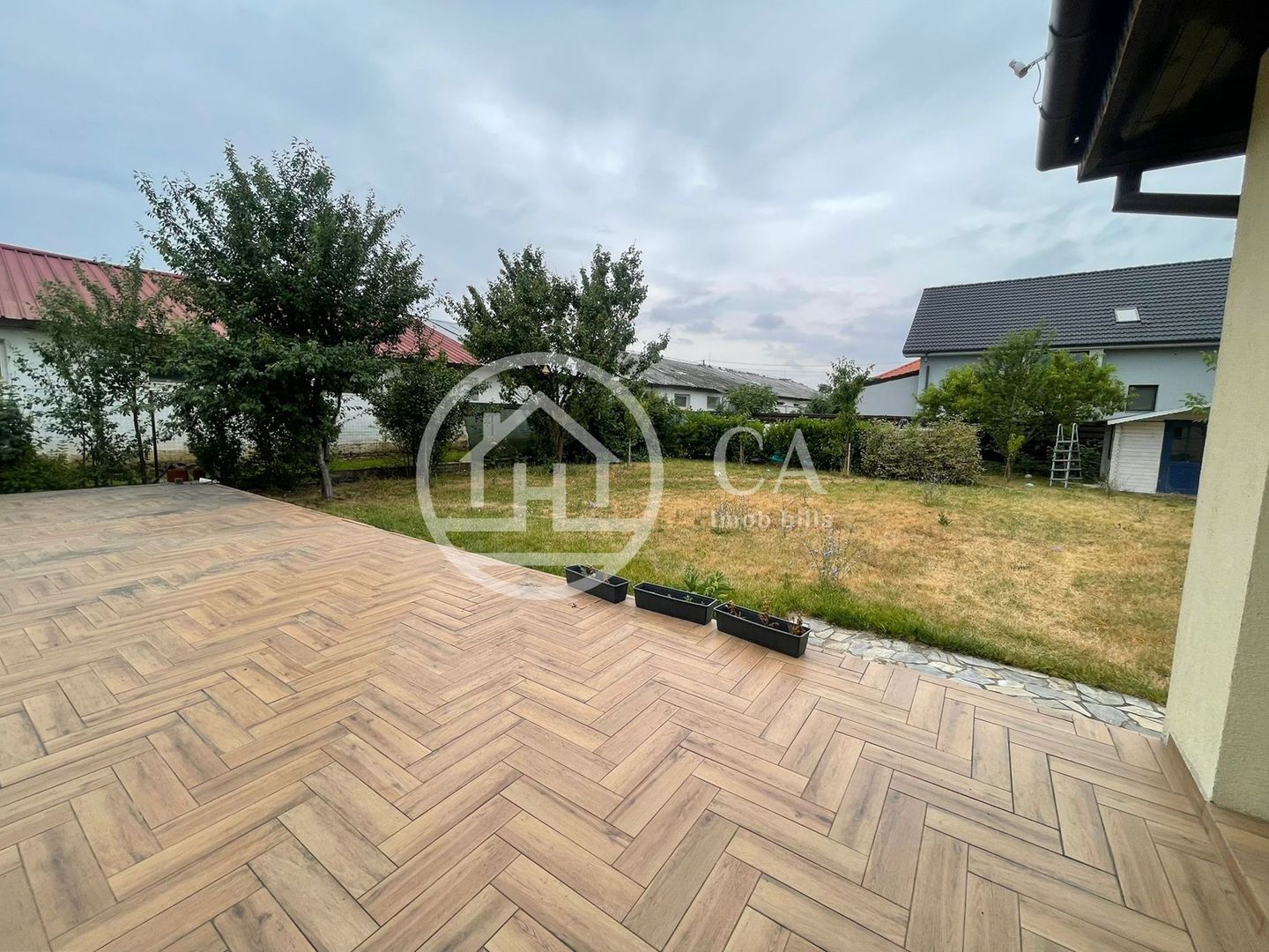 Casa de inchiriat cu 5 camere  in zona Nufaru, Oradea. - Poză 19