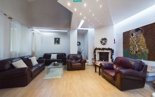 Casă situată Central în Dumbrăvița - Poză 2