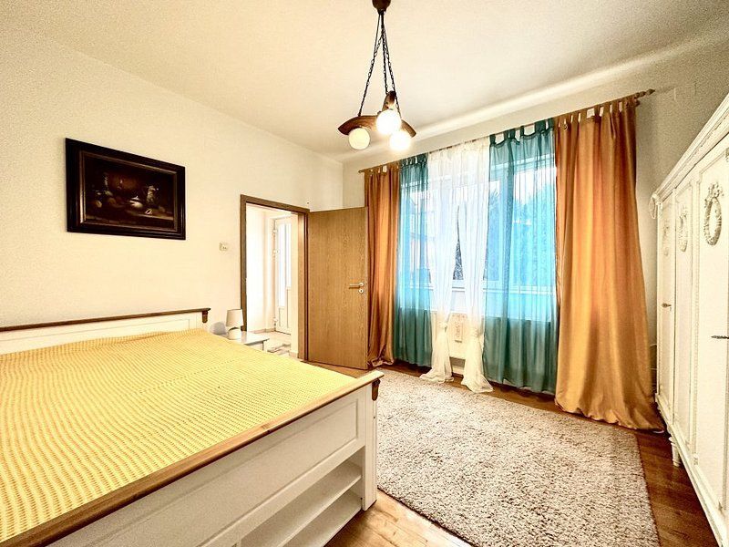 Casa la intrare în Ghiroda - Poză 14