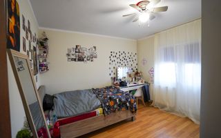 Apartament cu 3 camere decomandat Rogerius - Poză 1