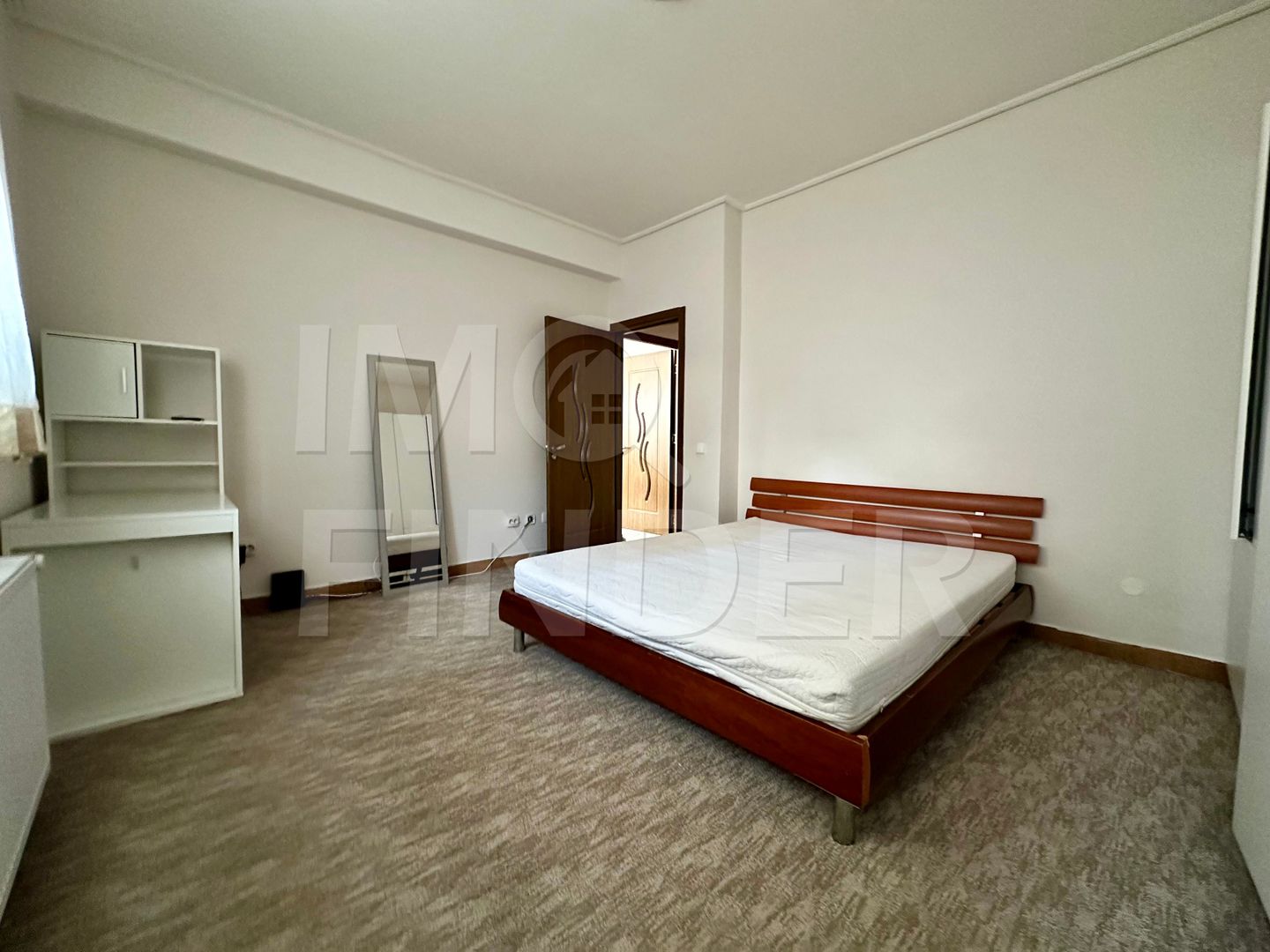 Spatiu amenajat ca locuire, 57 mp, demisol luminos, garaj inclus în Bună Ziua - Poză 1
