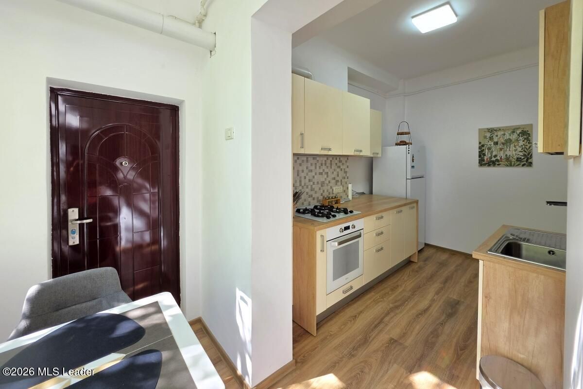Piata Romana, 4 camere 138 MP total, Etaj 2/9, renovat - utilat, liber - Poză 51