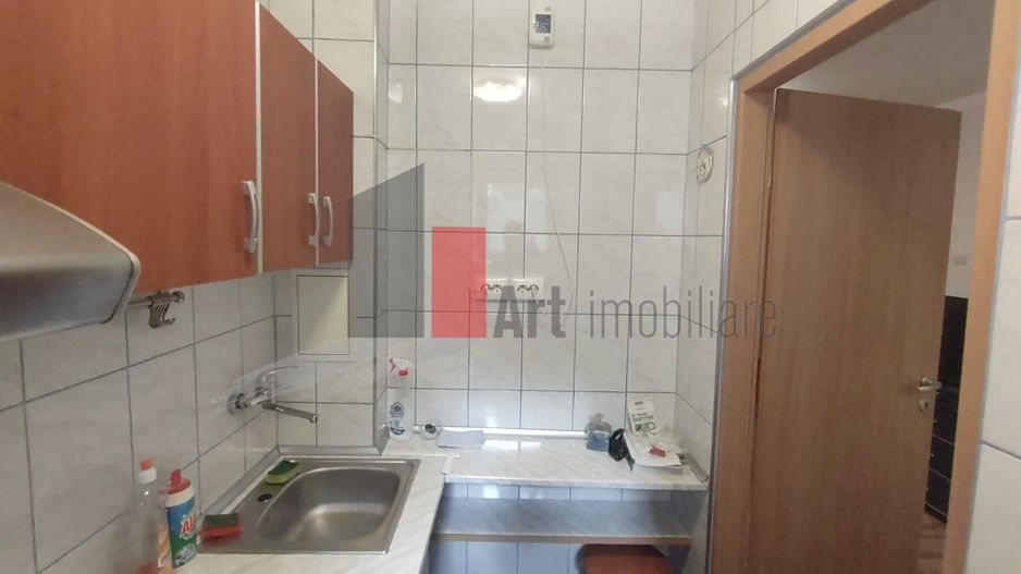 Închiriere apartament 2 camere Apărătorii Patriei - Poză 12