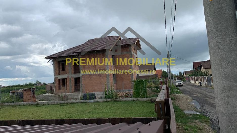 Vila Tip Duplex de Vanzare Brasov - Sanpetru - Poză 2