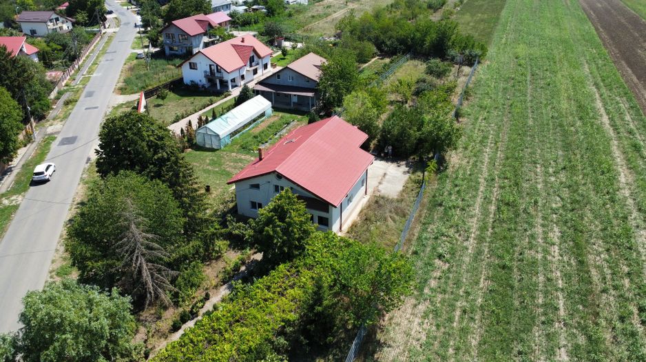 Vila superba cu teren Crevedia - Darza - Poză 2