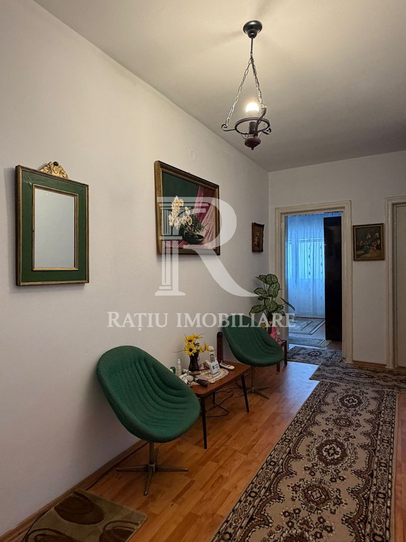 Apartament de colecție în centrul Marghitei | 4 camere | Garaj inclus - Poză 2
