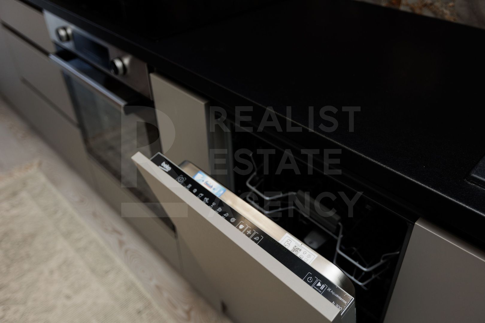 Chirie, apartament,  2 camere, str. Pantelimon Halippa, Centru - Poză 6