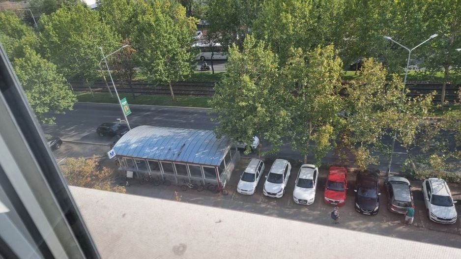 AP. 2 CAMERE RENOVAT, MOBILAT NOU, METROU IN FATA BLOCULUI, COMIS 0% - Poză 3