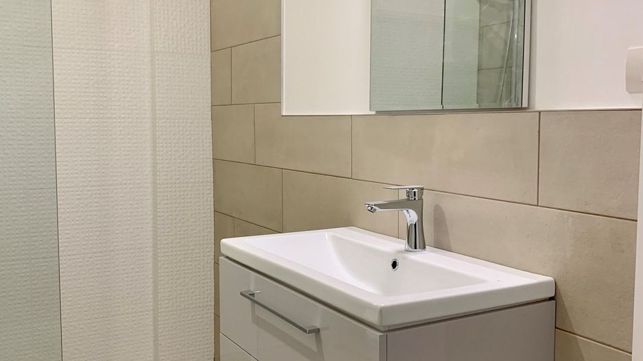 Ultimele unitati -2 cam 100 mp Et. 1/4  An 2023  Mamaia Nord 30  metri de mare - Poză 5