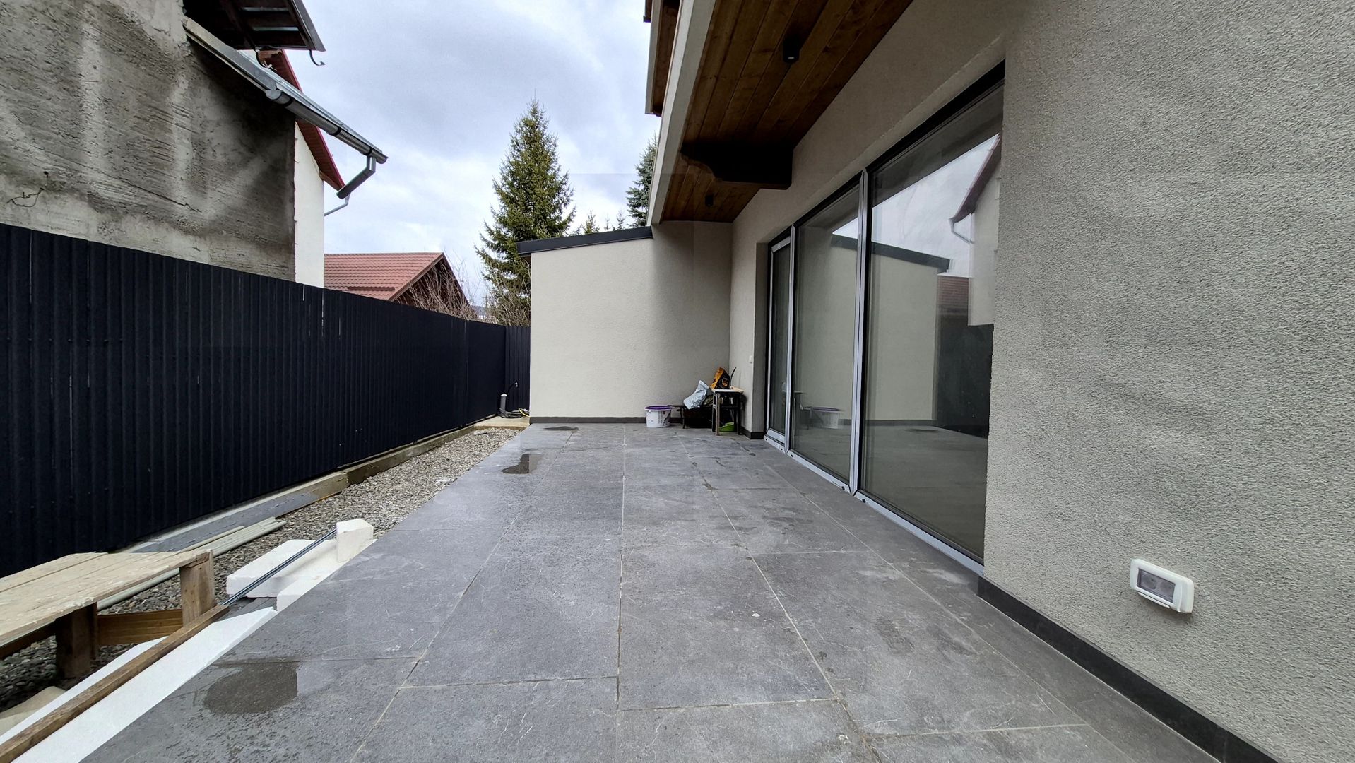 Apartament cu 2 camere 48,90 mp + 21,90 mp terasele + loc de parcare - Busteni - Poză 8