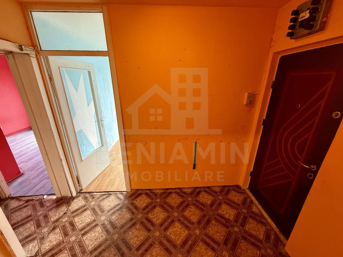 4 decomandate - 80mp - etaj 1 - 2bai - centrala - invesitie - Astra - Poză 11