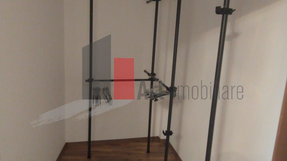 Vilă Occidentului - birou sau locuintă - Poză 15