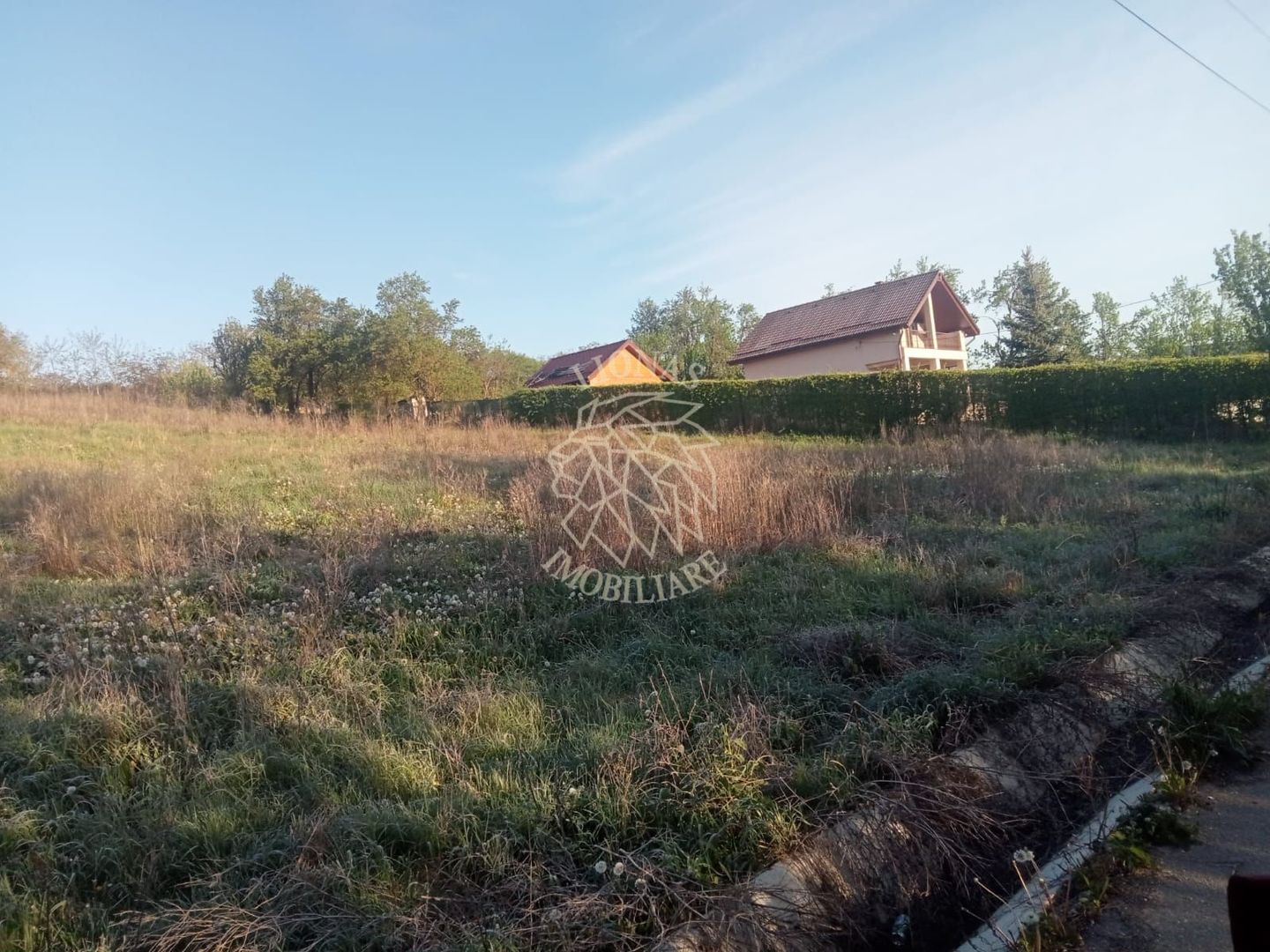 Teren intravilan 100 ari  front 80 ml utilități drum asfaltat Ghirolt Gherla - Poză 5