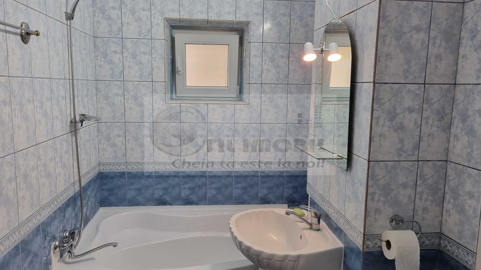 Inchiriere apartament 4 camere Nicolina - 690 euro - Poză 6