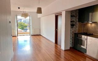 APARTAMENT SPATIOS SI LUMINOS ZONA STEFAN CEL MARE - Poză 2