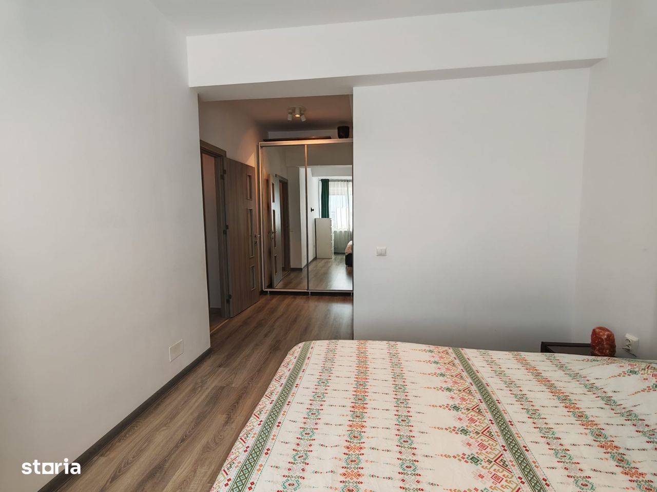 Apartament cu 3 camere extrem de interesant Viscolului-Militari - Poză 10