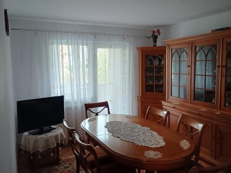 Vând  apartament 3 camere - Poză 8