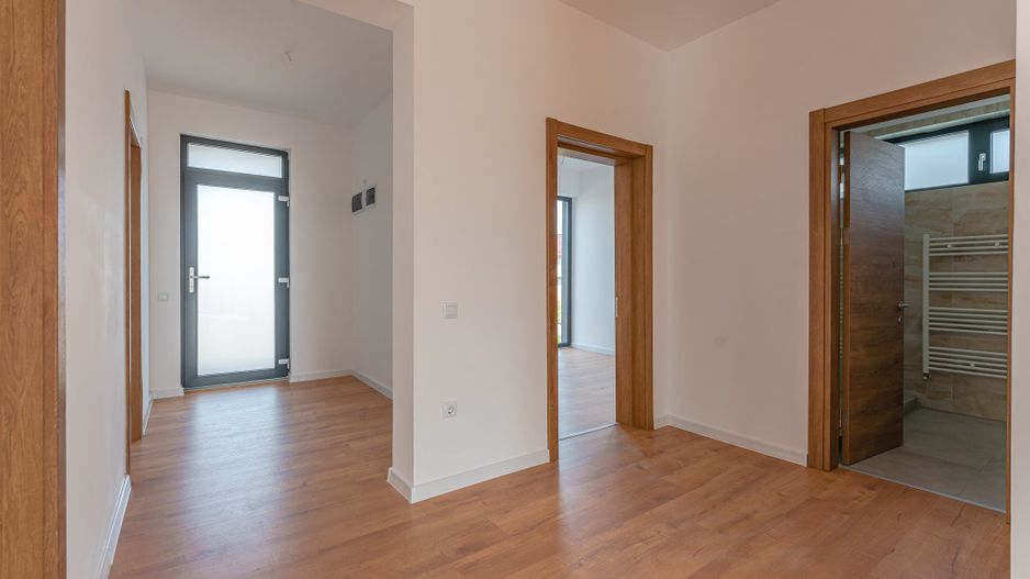 Casa individuala dispusa pe un singur nivel in Izvor, Tarlungeni - Poză 14