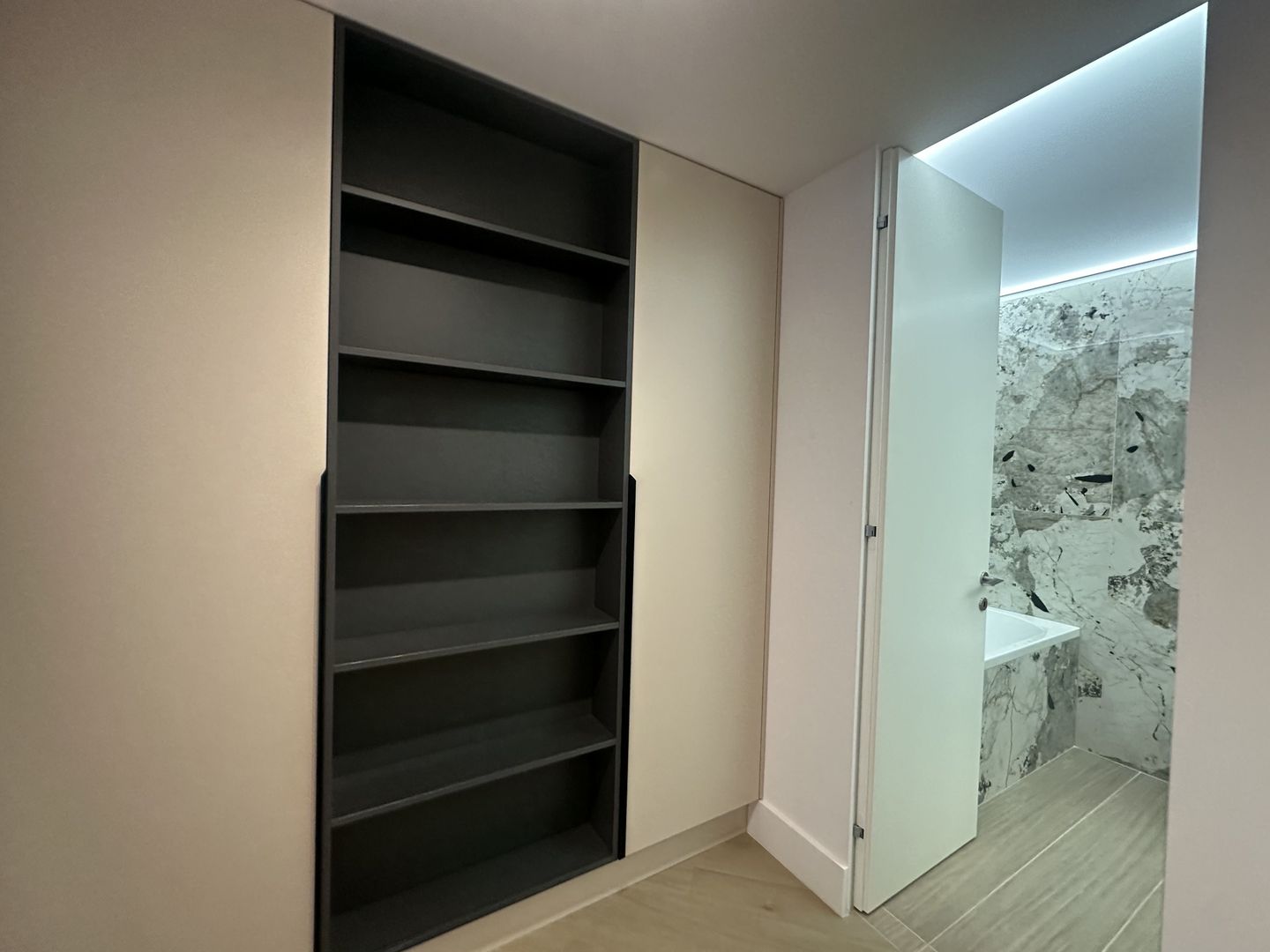 INCHIRIERE 3 CAMERE CORTINA 126 IANCU NICOLAE - Poză 3