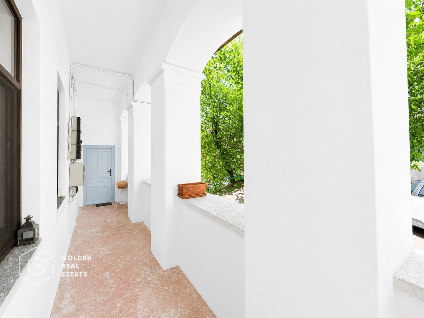 Apartament ultracentral, 2 camere, curte cu acces auto - Poză 11