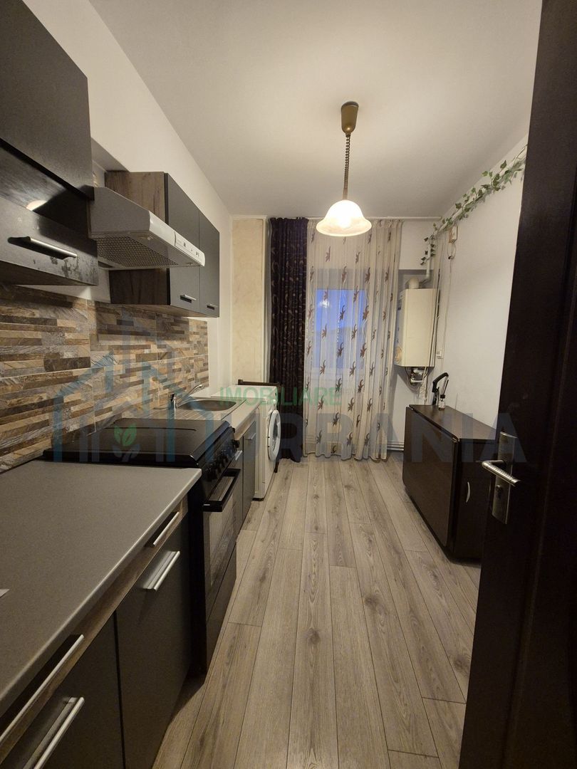 Inchiriez apartament 2 camere decomandat - Poză 3