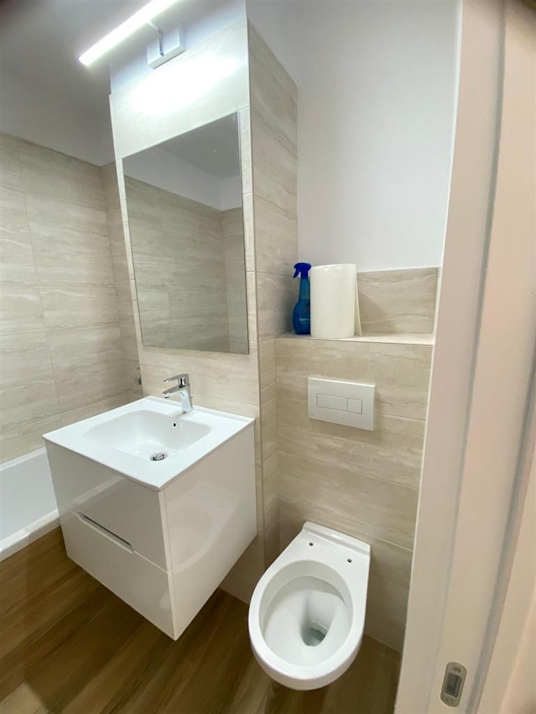 Etaj 1 4 camere  Complexul Studentesc-aproape de Sala Olimpia - Poză 29