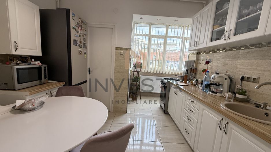 Apartament 3 Camere in Plopilor/ Confort si Localizare Premium - Poză 3