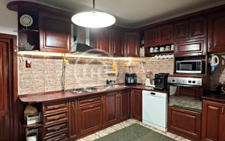 Casă de vânzare cu 4 camere si teren de 1000 mp in Salard, Bihor - Poză 11