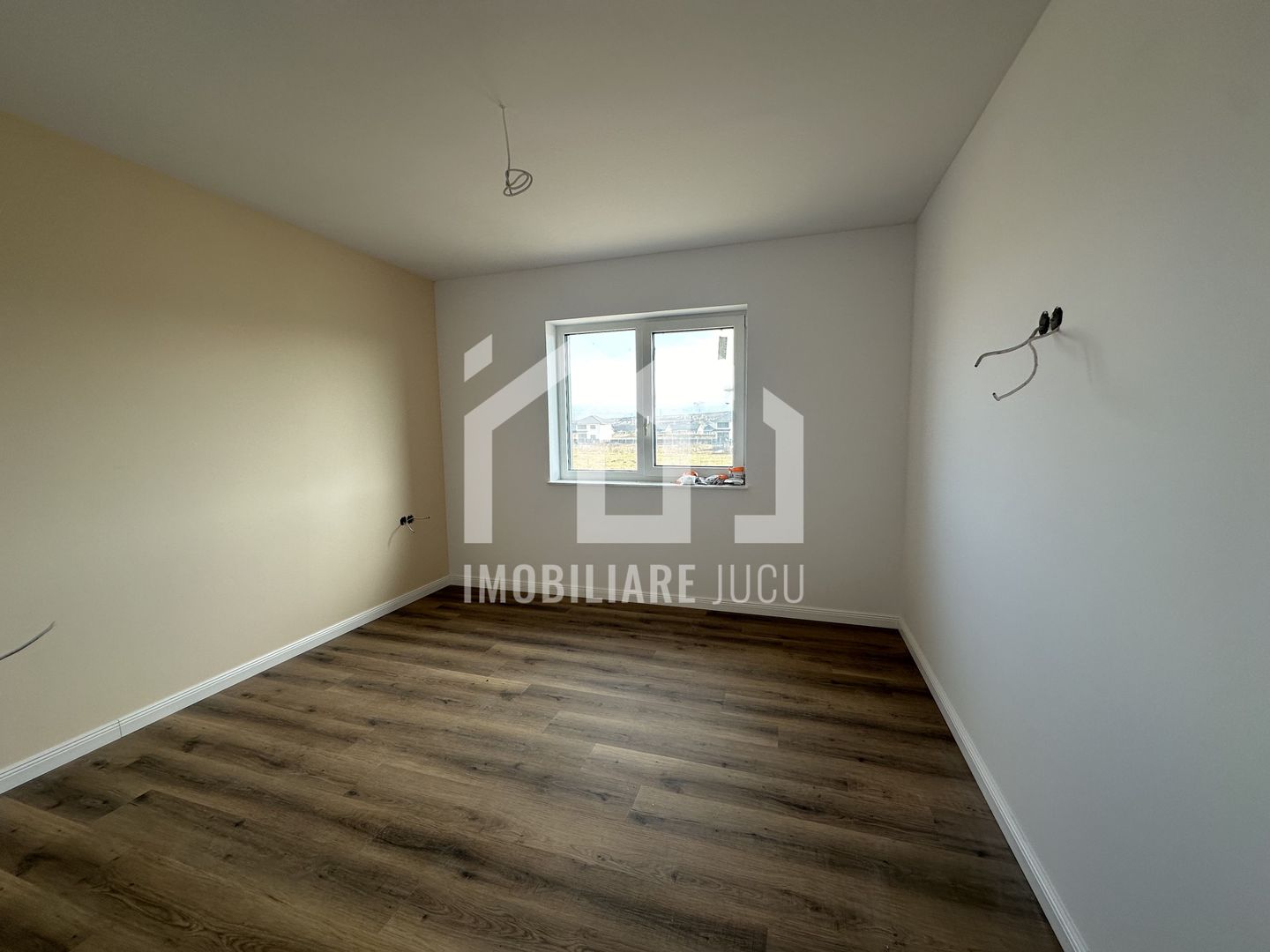 Casă individuală finisată, curte 780 mp – Jucu de Mijloc - Poză 5