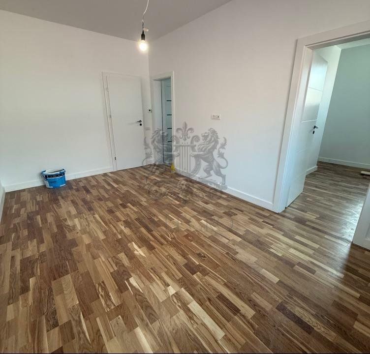 Vanzare | Vila Consolidata | Renovata | 2024 | 257 mp utili | Superba - Poză 8