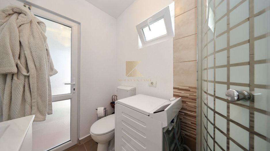 Casă renovată, teren 394 mp – Râșnov, str. Misu Popp, zonă centrală - Poză 17