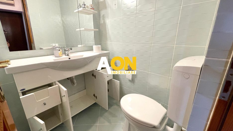 Apartament cu 3 camere, 2 bai, loc de parcare, boxa, zona Liceul Sport - Poză 12