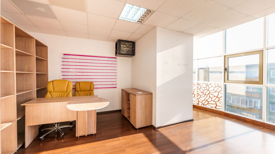 Spațiu comercial cu destinații multiple - Poză 11