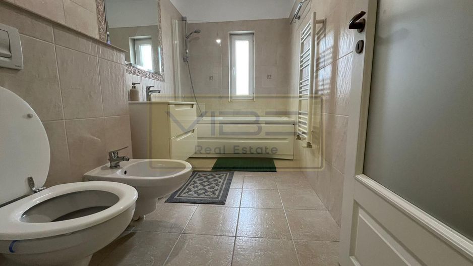 Apartament  2 camere cu parcare Bucium - Poză 18