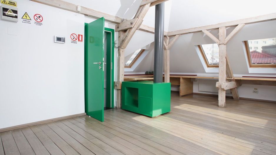 Închiriez apartament 2 camere + mansardă, Piața Muncii -Decebal, birou - Poză 7