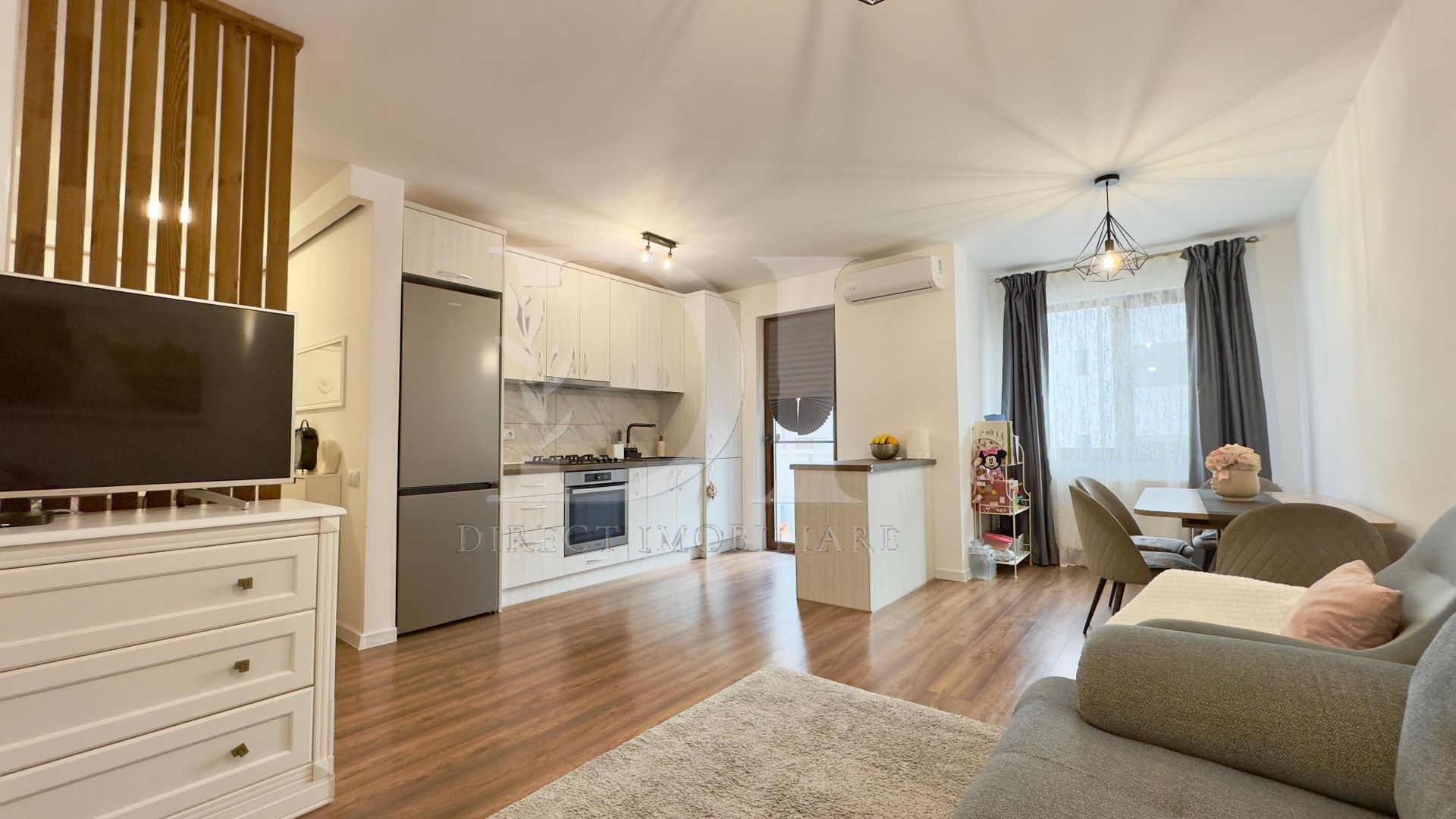 Apartament la cheie / etaj intermediar / Zona Parcul Poligon - Poză 1