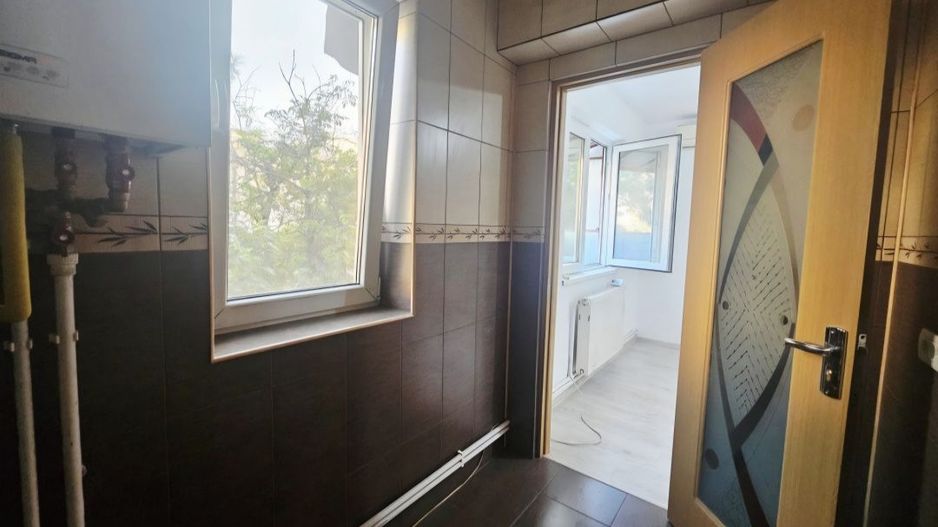apartament 3 camere Mall Vitan renovat centrala proprie, metrou - Poză 5