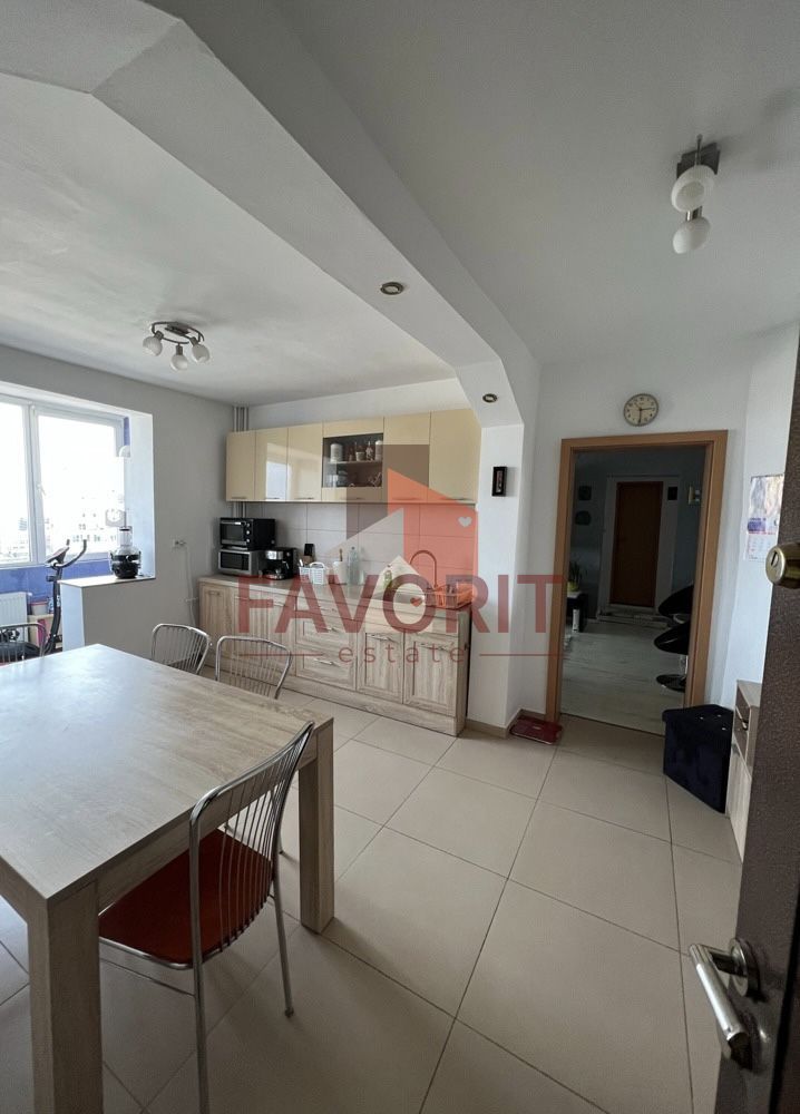 Centrala proprie. Complet renovat. Mobilat si utilat. - Poză 12