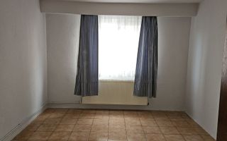 Garsoniera | Parter | 22 MPU | Investitie | Lazaret - Poză 2