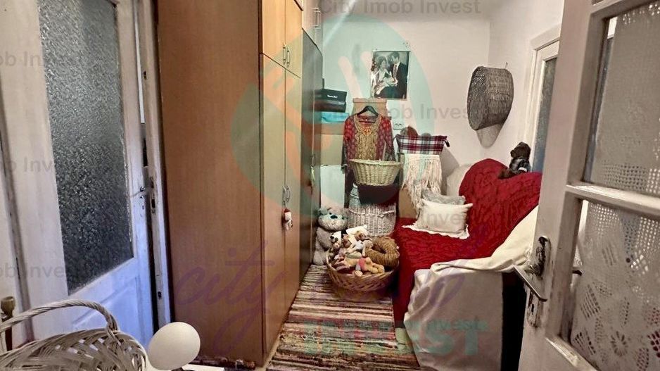 Casa singura la curte  - 7 minute de metrou - Poză 10