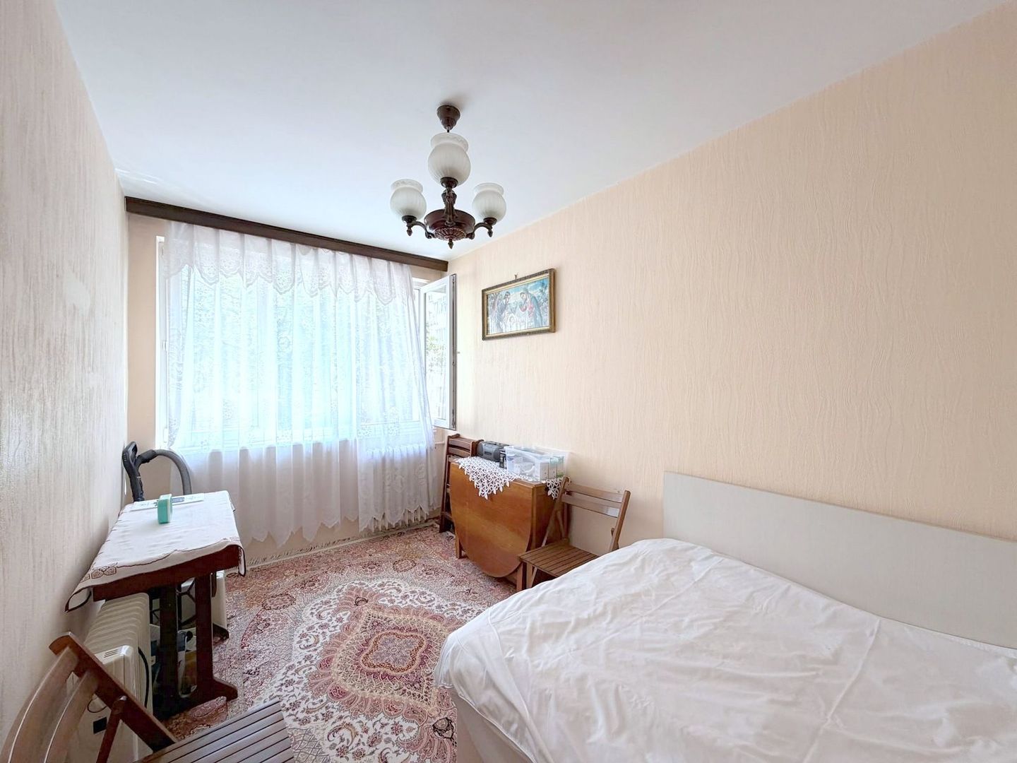 Apartament 3 camere  Etaj 2/4 | Metrou Costin Georgian - Poză 4