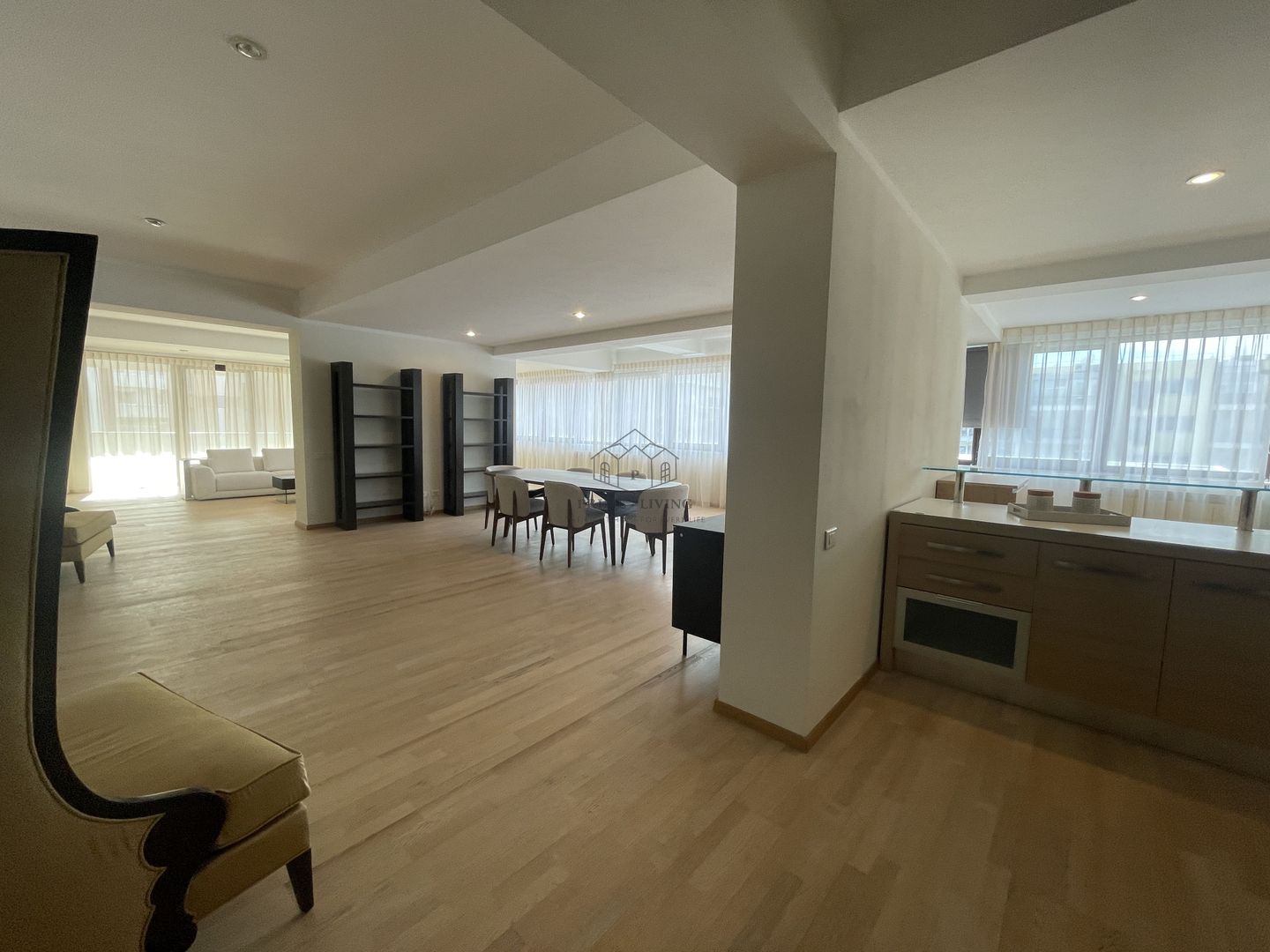 APARTAMENT SUPERB CU 3 DORMITOARE LA INCHIRIERE LANGA PARC HERASTRAU - Poză 18