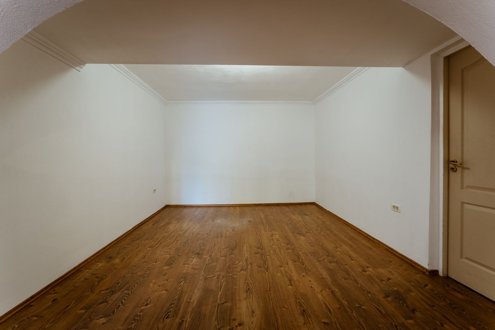 Spațiu comercial pe strada Mețianu - Poză 11