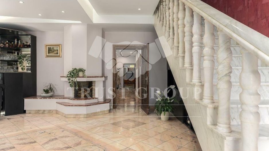Casa 5 camere | Parcul Circului | Curte libera 300mp - Poză 9