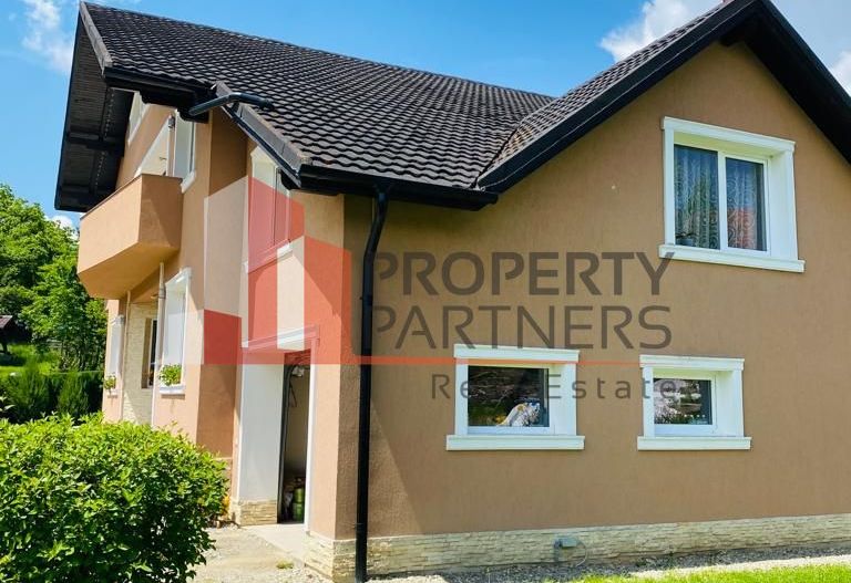 Vila de locuit in Bran/Predelut cu panorama superba. - Poză 3