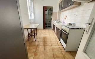 SPATIOS IN ZONA MEDICINEI -4 camere,garaj propriu si boxa - Poză 5