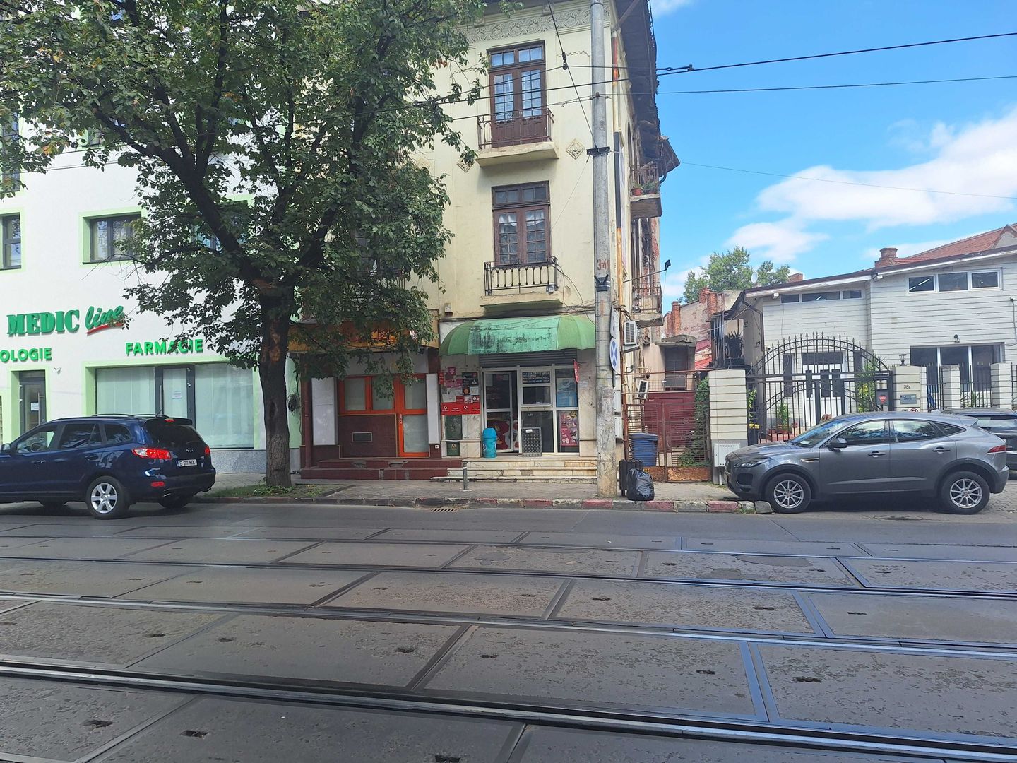 Vand doua spatii comerciale invecinate zona centrala Pta George Cosbuc - Poză 3