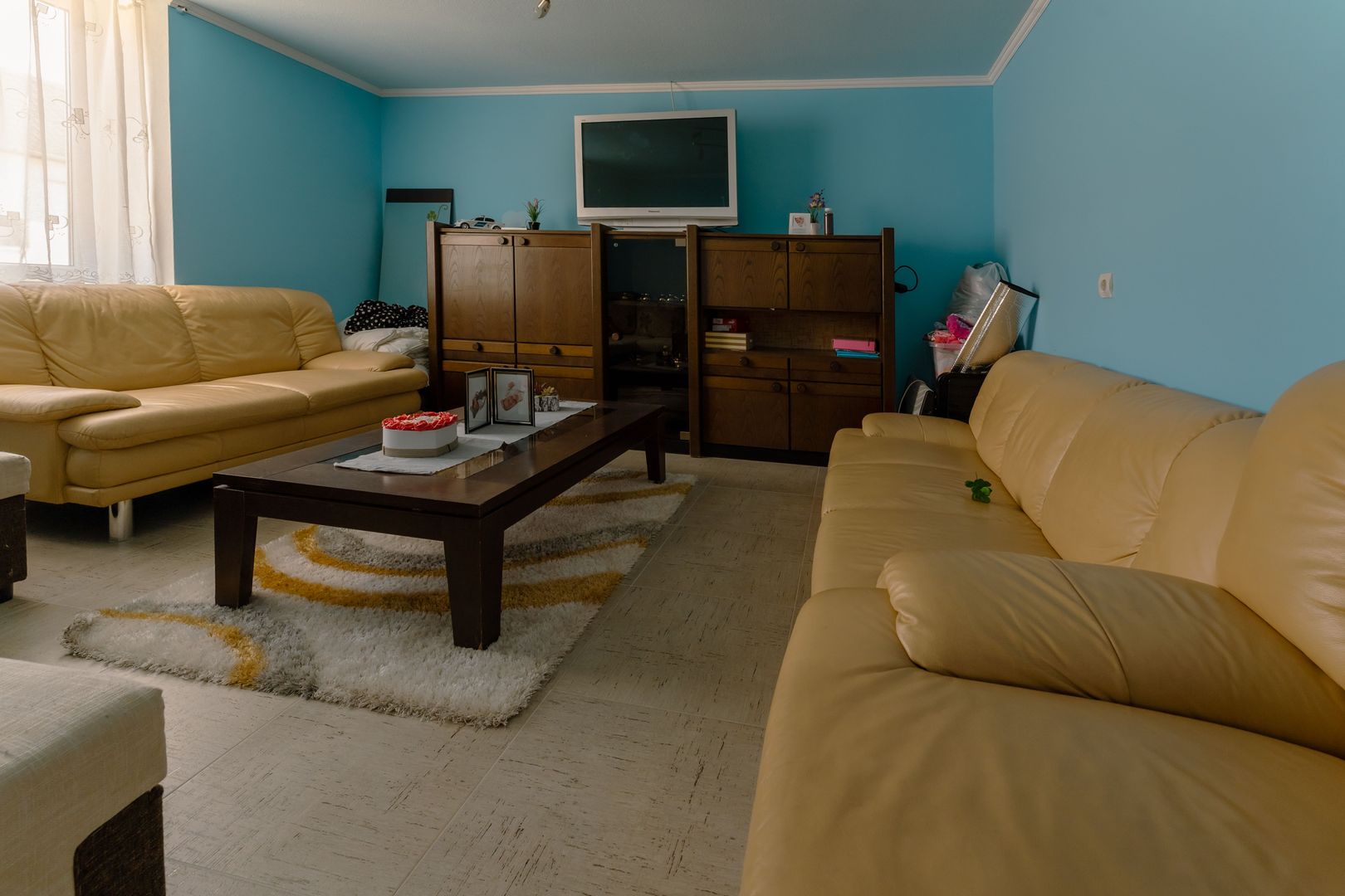 Casă cu teren 3332mp în Bătania - Poză 3