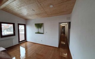 Casa de vanzare in Sibiu zona Piata Cluj. - Poză 3